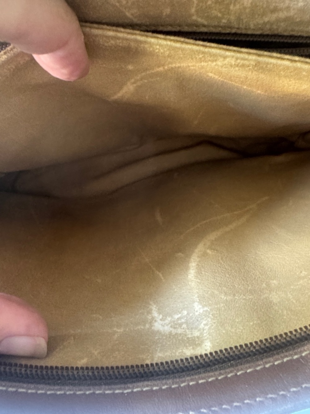 Gucci Brown Monogram Clutch with Tan Leather Trim - project bag - Picture 15 of 15